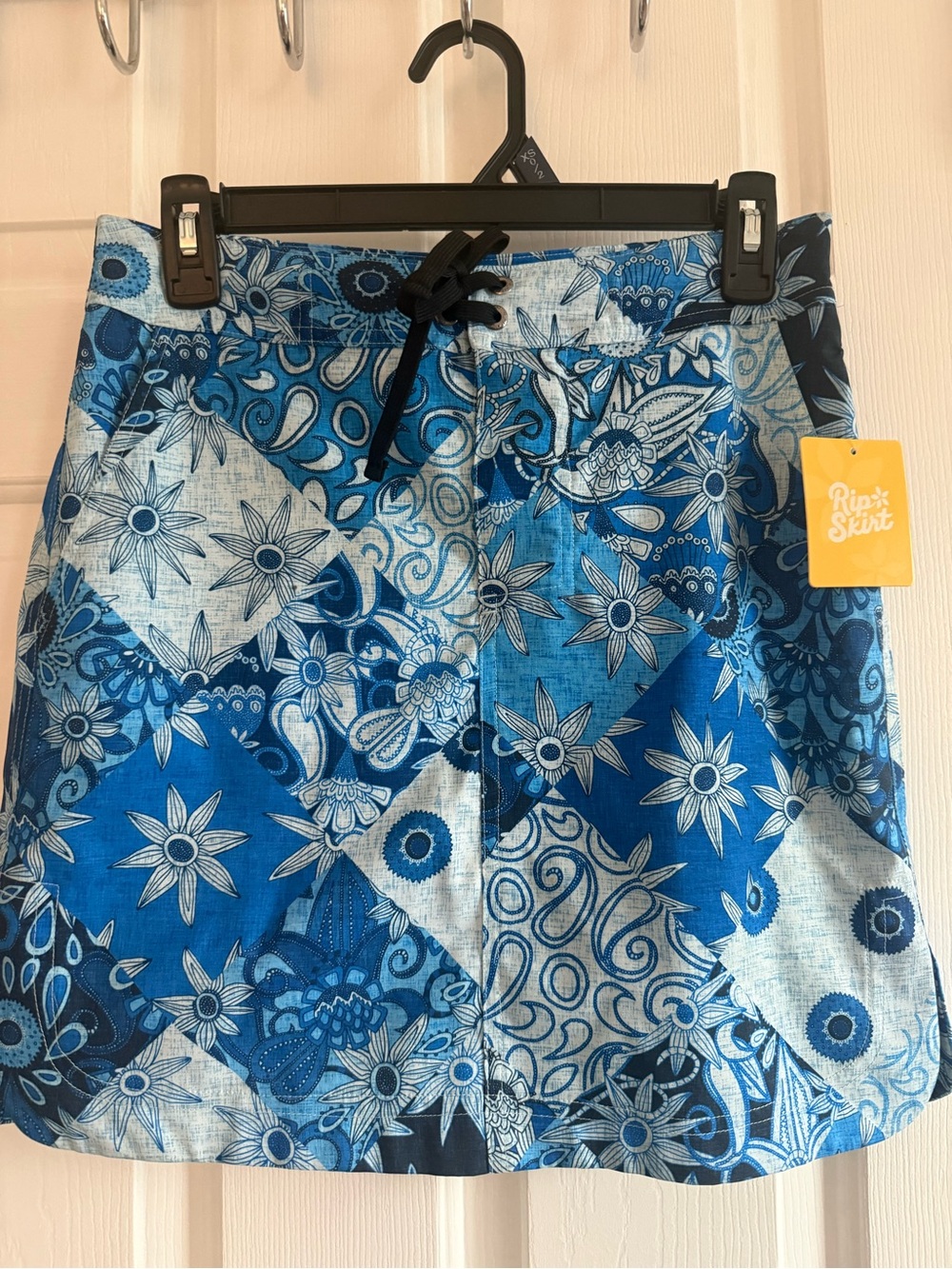 NWT Ripskirt Board Skirt XS